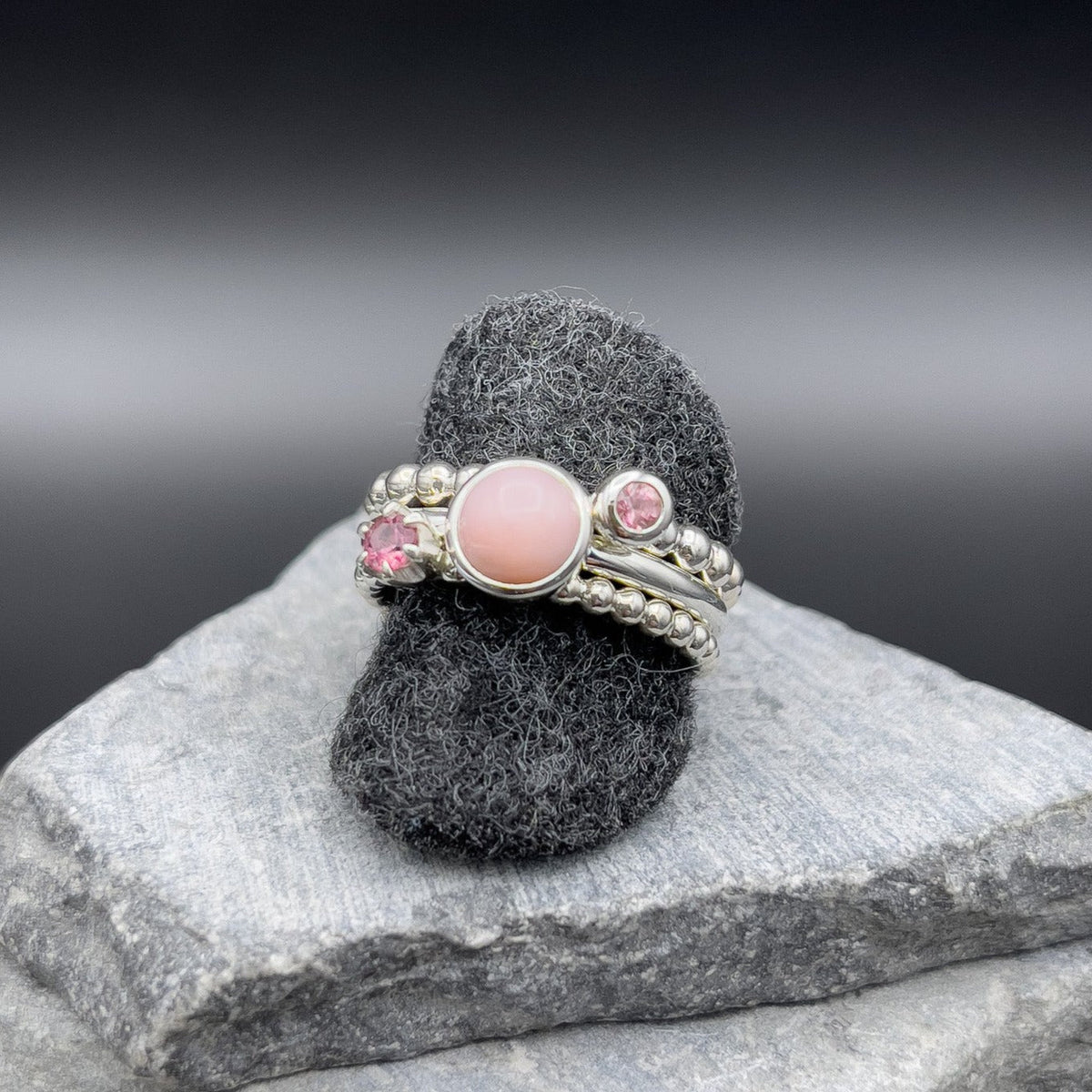 LILY Turmalin (rosa) handgefertigter Silberring mit Edelsteinfassung
